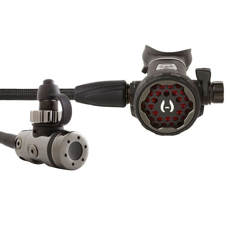 Conjunto de regulador de mergulho 200LX DCX DIN - Mercado de Luxo - O Maior E-Commerce de Bens, Produtos e Serviços de Luxo do Brasil.