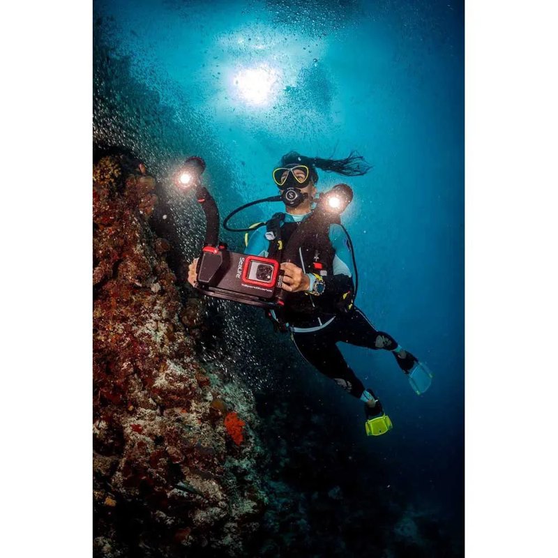 Lanterna Duo Sea Dragon 10K Color Boost - Mercado de Luxo - O Maior E-Commerce de Bens, Produtos e Serviços de Luxo do Brasil.