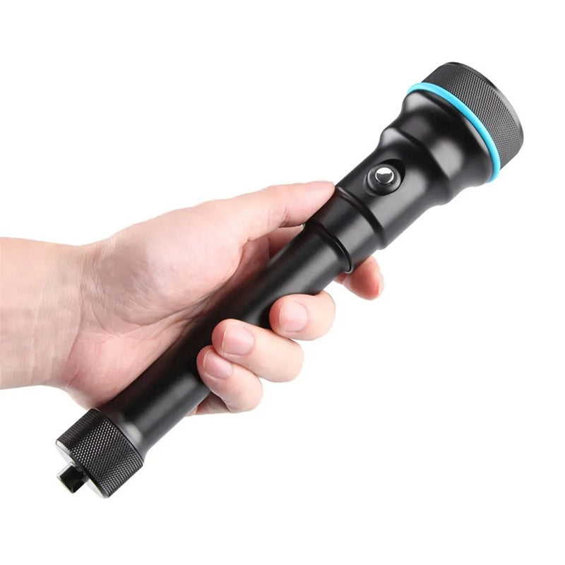 Lanterna M4000 - Mercado de Luxo - O Maior E-Commerce de Bens, Produtos e Serviços de Luxo do Brasil.