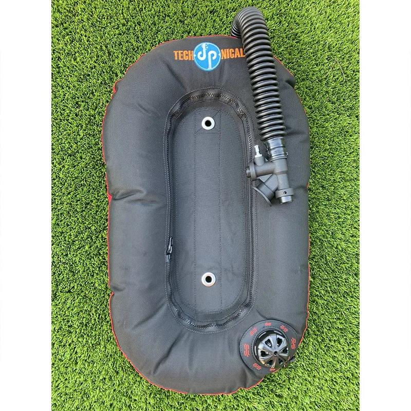 Asa Mono Bottle Technical 15L - Mercado de Luxo - O Maior E-Commerce de Bens, Produtos e Serviços de Luxo do Brasil.