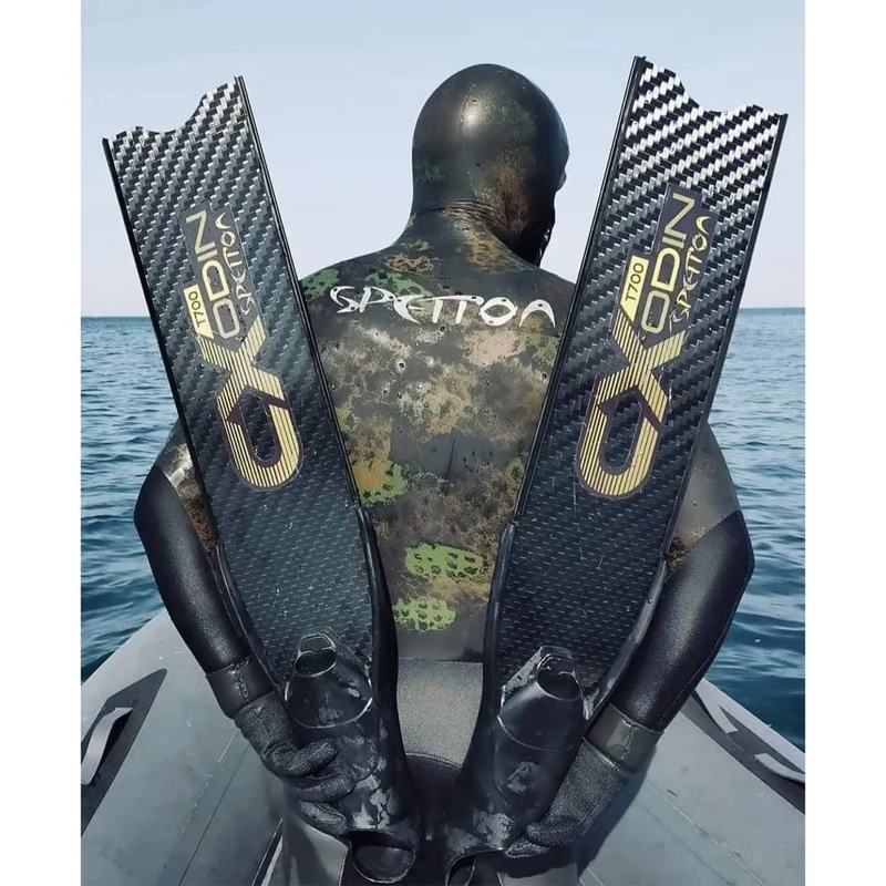 Nadadeiras de pesca submarina CX Odin Tre Carbon - Mercado de Luxo - O Maior E-Commerce de Bens, Produtos e Serviços de Luxo do Brasil.
