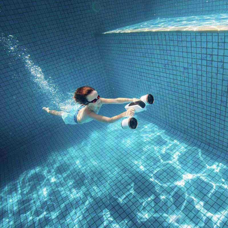 Scooter de água Mix Pro - Mercado de Luxo - O Maior E-Commerce de Bens, Produtos e Serviços de Luxo do Brasil.