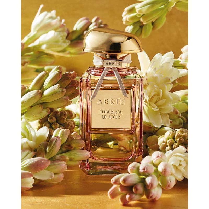 Perfume Tuberose le Soir 50ml Extrait "Pure" Parfum - Mercado de Luxo - O Maior E-Commerce de Bens, Produtos e Serviços de Luxo do Brasil.