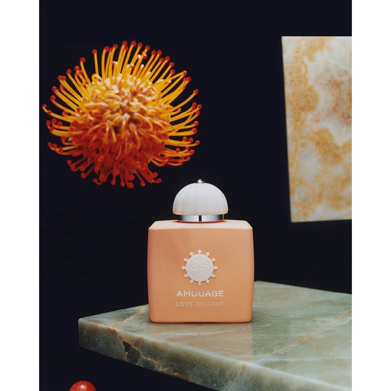 Perfume Love Delight 100ml Eau De Parfum - Mercado de Luxo - O Maior E-Commerce de Bens, Produtos e Serviços de Luxo do Brasil.