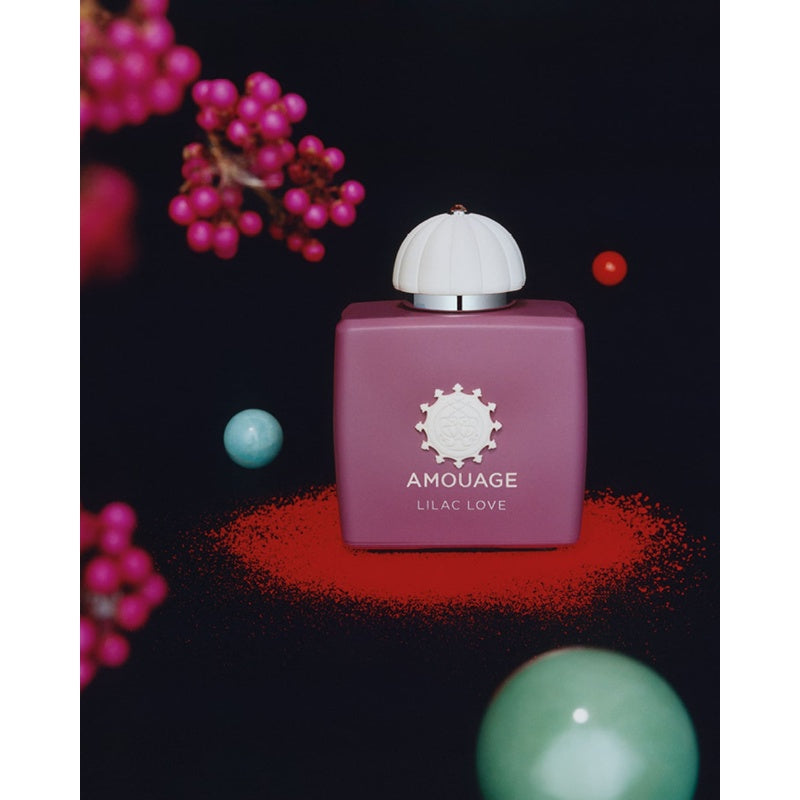Perfume Lilac Love 100ml Eau De Parfum - Mercado de Luxo - O Maior E-Commerce de Bens, Produtos e Serviços de Luxo do Brasil.