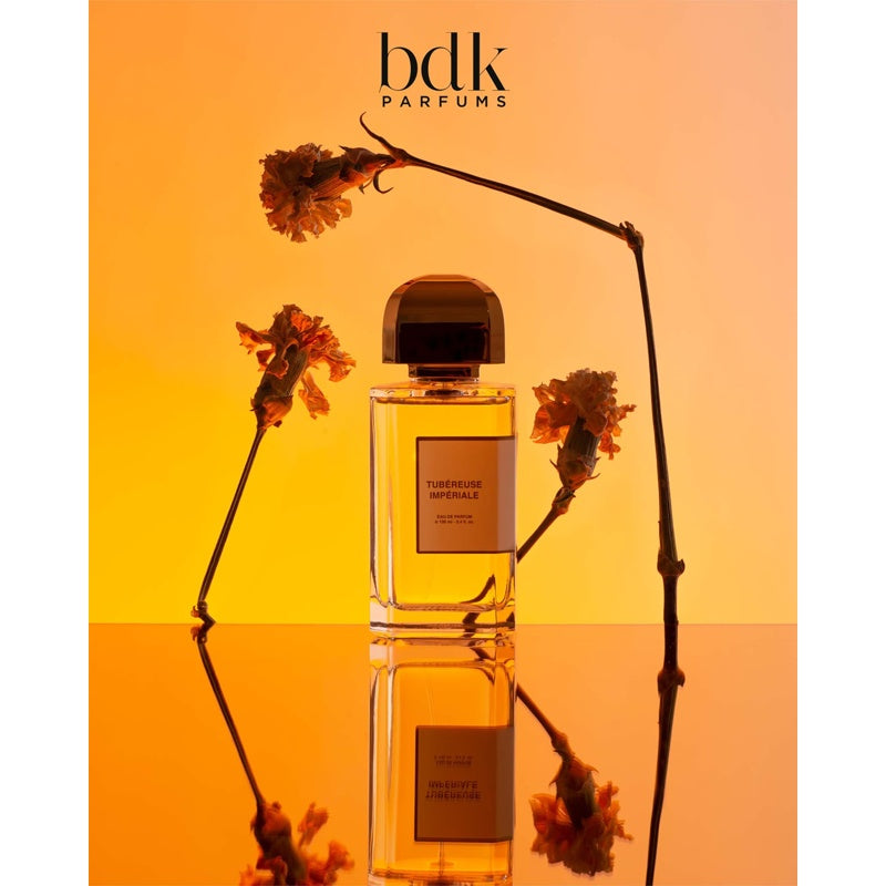 Perfume Tubéreuse Impériale 100ml Eau De Parfum - Mercado de Luxo - O Maior E-Commerce de Bens, Produtos e Serviços de Luxo do Brasil.