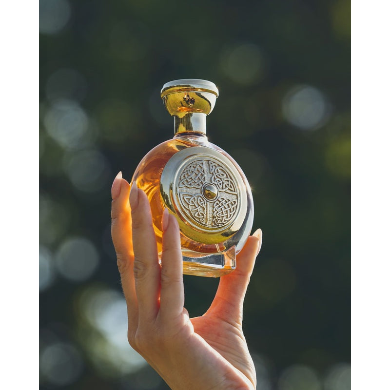 Perfume Defender 100ml Eau De Parfum - Mercado de Luxo - O Maior E-Commerce de Bens, Produtos e Serviços de Luxo do Brasil.