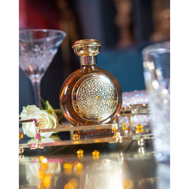 Perfume Tobacco Sapphire 100ml Eau De Parfum - Mercado de Luxo - O Maior E-Commerce de Bens, Produtos e Serviços de Luxo do Brasil.
