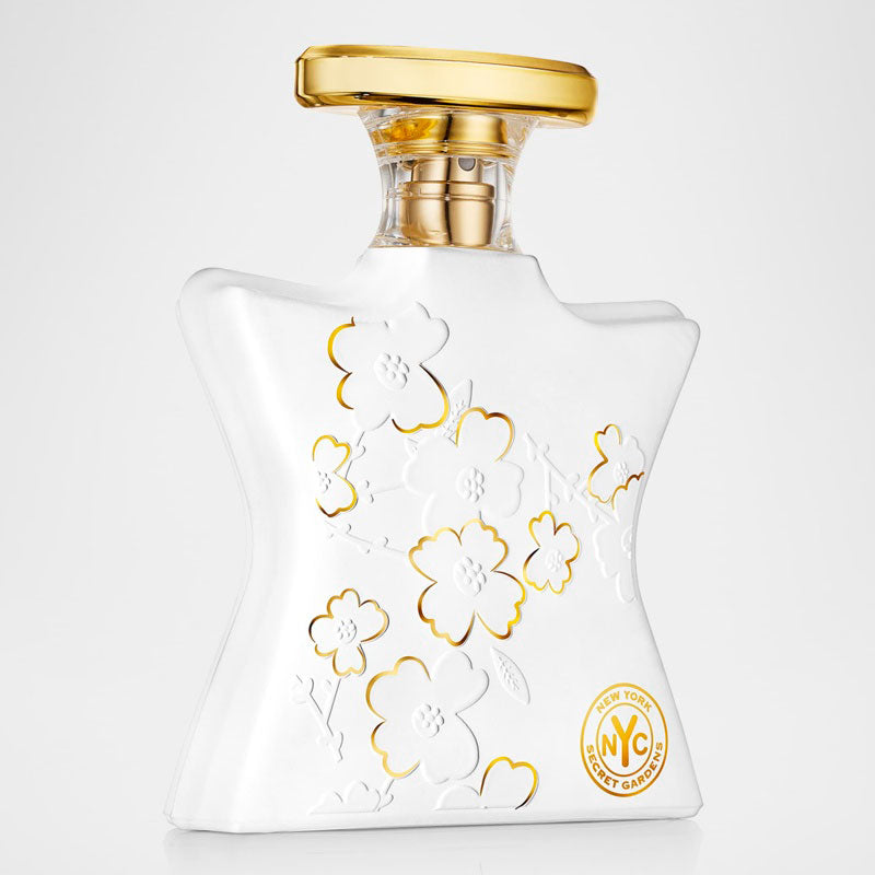 Perfume New York Secret Gardens 100ml Eau De Parfum - Mercado de Luxo - O Maior E-Commerce de Bens, Produtos e Serviços de Luxo do Brasil.