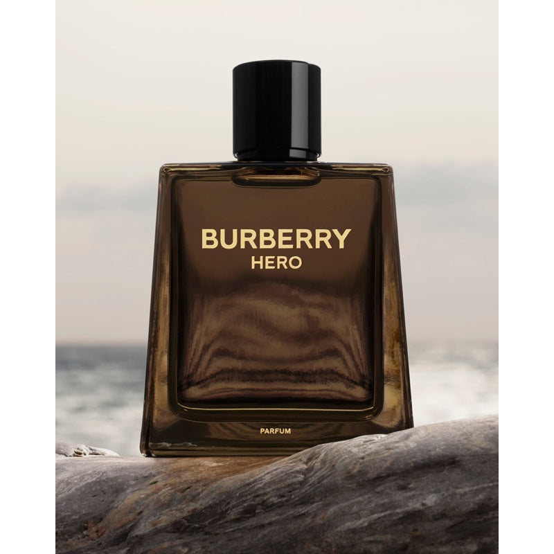 Perfume Hero Parfum Refill 200ml Eau De Parfum - Mercado de Luxo - O Maior E-Commerce de Bens, Produtos e Serviços de Luxo do Brasil.