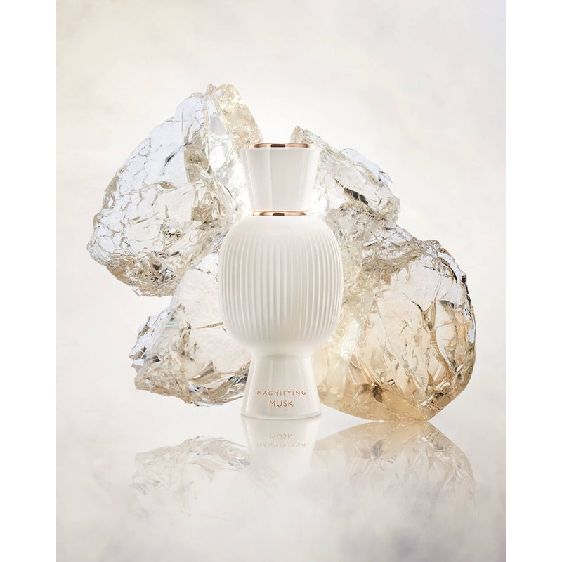 Perfume Musk Magnifying 40ml Extrait "Pure" Parfum - Mercado de Luxo - O Maior E-Commerce de Bens, Produtos e Serviços de Luxo do Brasil.