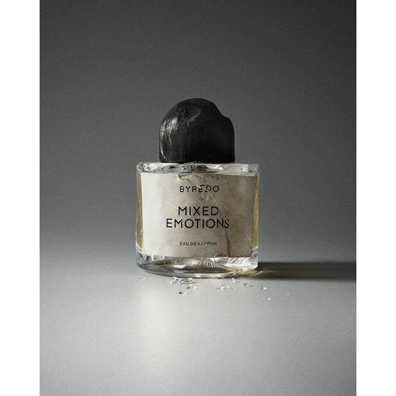 Perfume Mixed Emotions 100ml Eau De Parfum - Mercado de Luxo - O Maior E-Commerce de Bens, Produtos e Serviços de Luxo do Brasil.