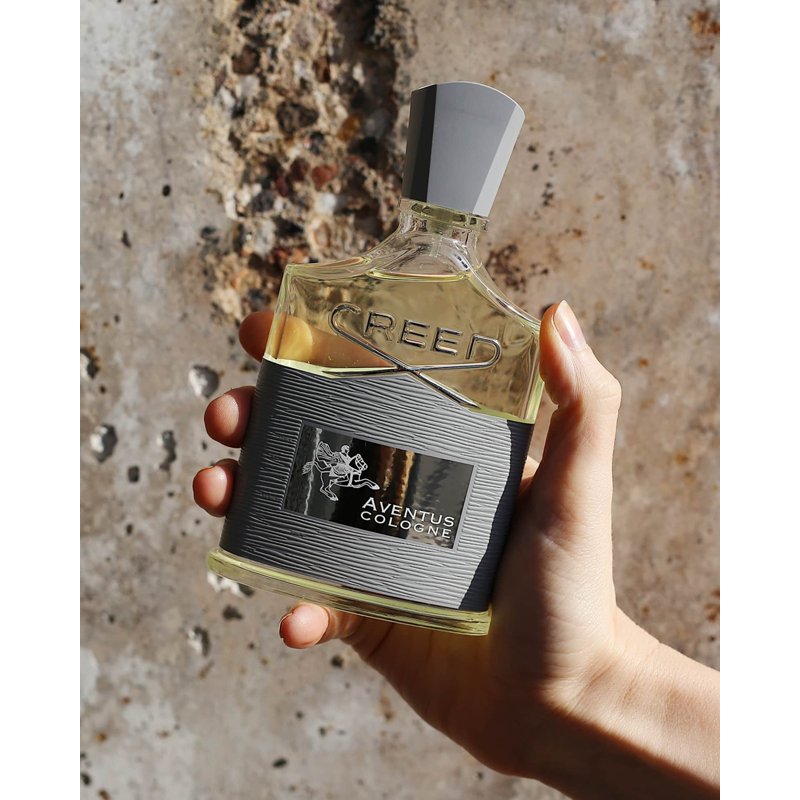 Perfume Aventus Cologne 50ml Eau de Cologne - Mercado de Luxo - O Maior E-Commerce de Bens, Produtos e Serviços de Luxo do Brasil.