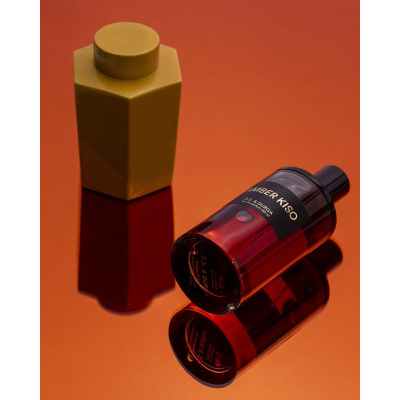 Perfume Amber Kiso 100ml Eau De Parfum - Mercado de Luxo - O Maior E-Commerce de Bens, Produtos e Serviços de Luxo do Brasil.