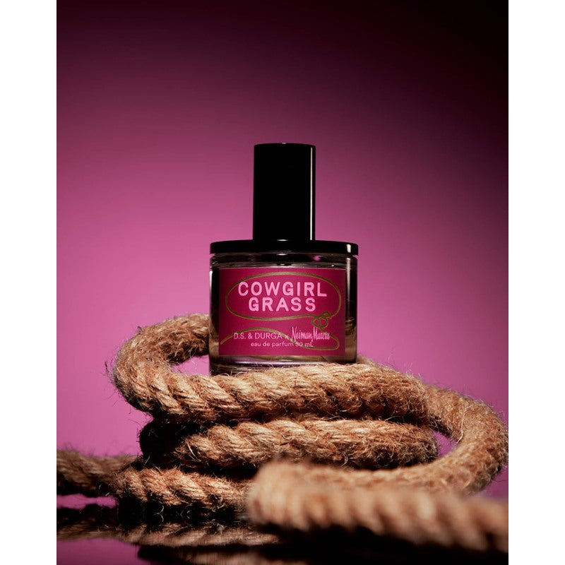 Perfume Exclusive Cowgirl Grass 50ml Eau De Parfum - Mercado de Luxo - O Maior E-Commerce de Bens, Produtos e Serviços de Luxo do Brasil.