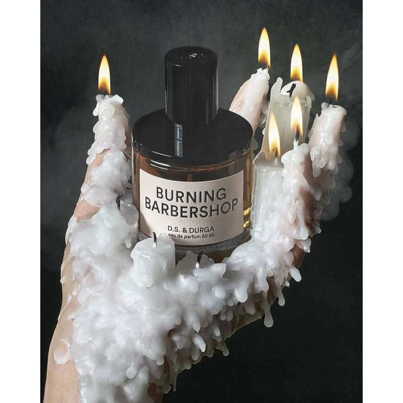 Perfume Burning Barbershop 50ml Eau De Parfum - Mercado de Luxo - O Maior E-Commerce de Bens, Produtos e Serviços de Luxo do Brasil.