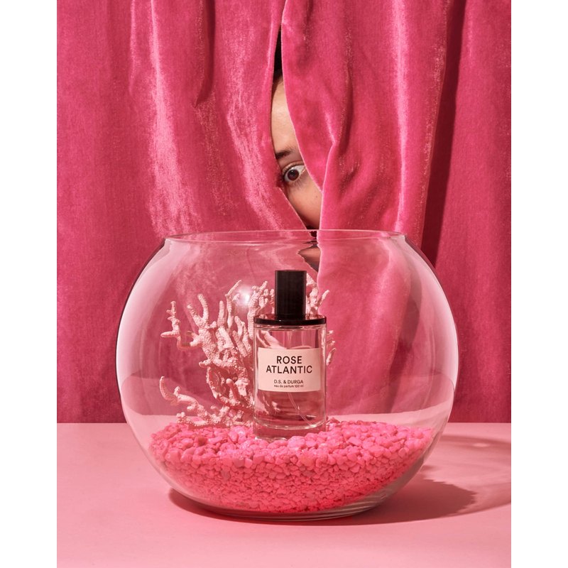 Perfume Rose Atlantic 50ml Eau De Parfum - Mercado de Luxo - O Maior E-Commerce de Bens, Produtos e Serviços de Luxo do Brasil.