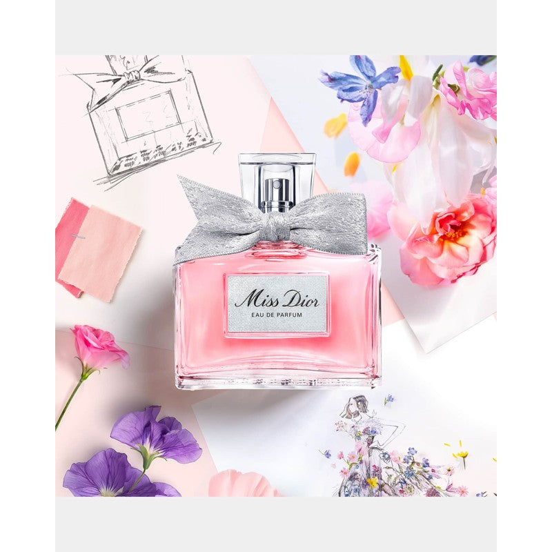 Perfume Miss Dior 150ml Eau De Parfum - Mercado de Luxo - O Maior E-Commerce de Bens, Produtos e Serviços de Luxo do Brasil.