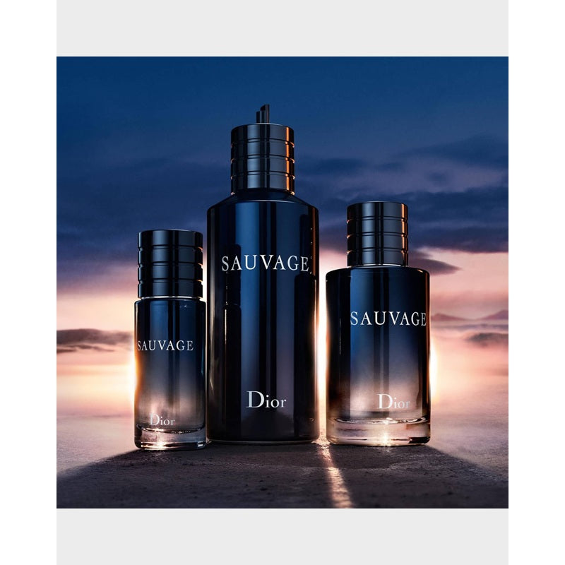 Perfume Sauvage Refill 300ml Eau de Toilette - Mercado de Luxo - O Maior E-Commerce de Bens, Produtos e Serviços de Luxo do Brasil.