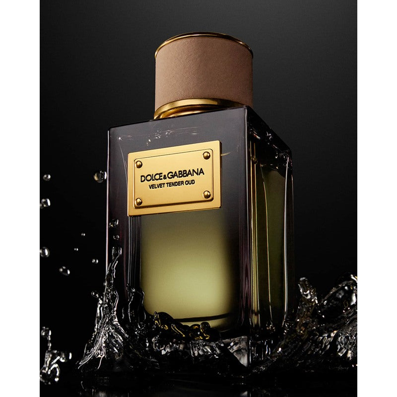 Perfume Velvet Tender Oud 100ml Eau De Parfum - Mercado de Luxo - O Maior E-Commerce de Bens, Produtos e Serviços de Luxo do Brasil.