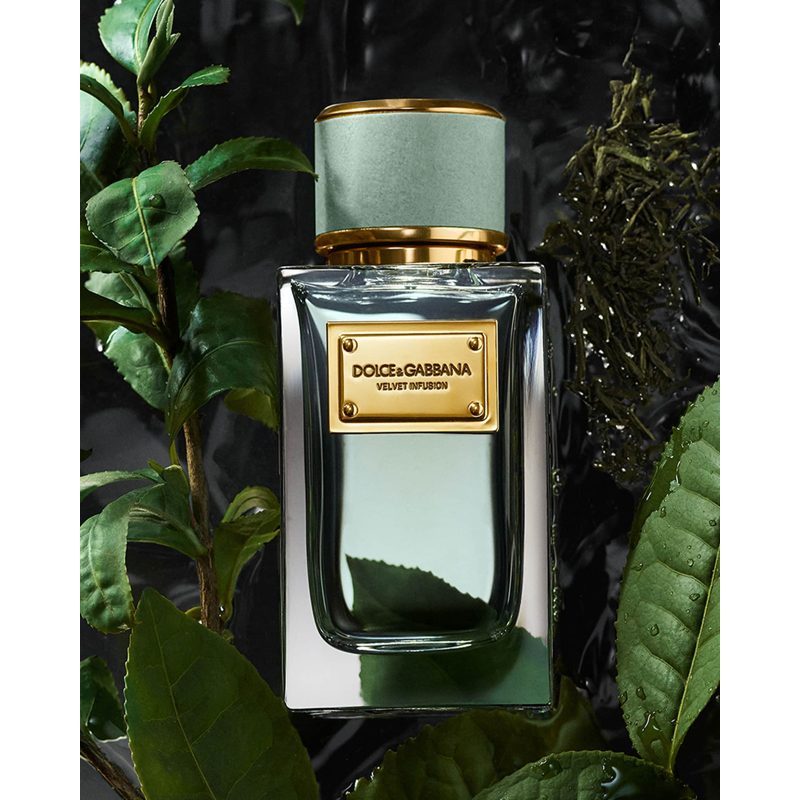 Perfume Velvet Infusion 100ml Eau De Parfum - Mercado de Luxo - O Maior E-Commerce de Bens, Produtos e Serviços de Luxo do Brasil.
