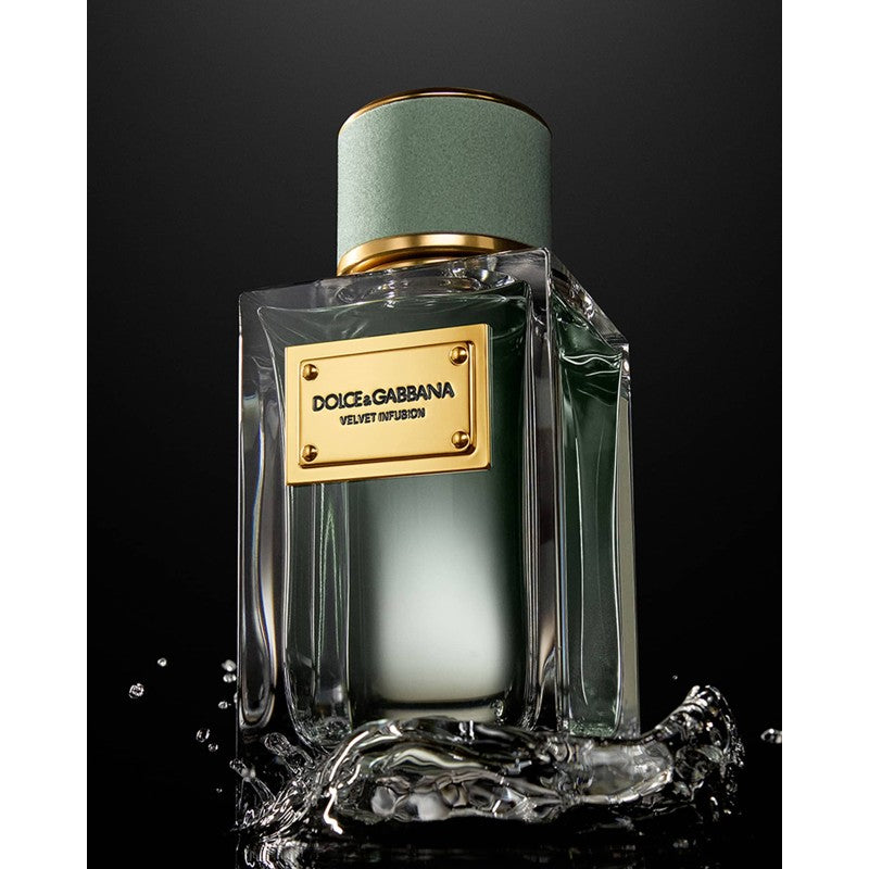 Perfume Velvet Infusion 100ml Eau De Parfum - Mercado de Luxo - O Maior E-Commerce de Bens, Produtos e Serviços de Luxo do Brasil.