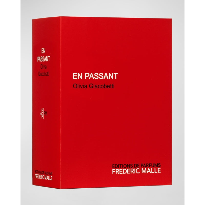 Perfume En Passant Perfume 100ml Extrait "Pure" Parfum - Mercado de Luxo - O Maior E-Commerce de Bens, Produtos e Serviços de Luxo do Brasil.