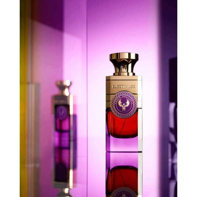 Perfume Amber Aquilaria 100ml Eau De Parfum - Mercado de Luxo - O Maior E-Commerce de Bens, Produtos e Serviços de Luxo do Brasil.
