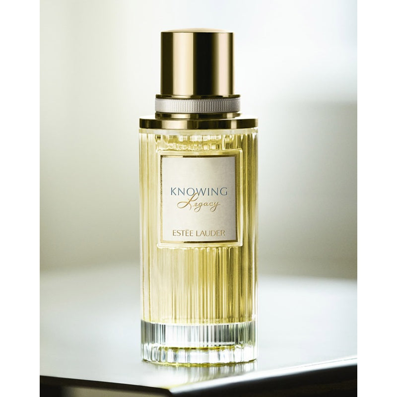 Perfume Knowing Legacy 100ml Eau De Parfum - Mercado de Luxo - O Maior E-Commerce de Bens, Produtos e Serviços de Luxo do Brasil.