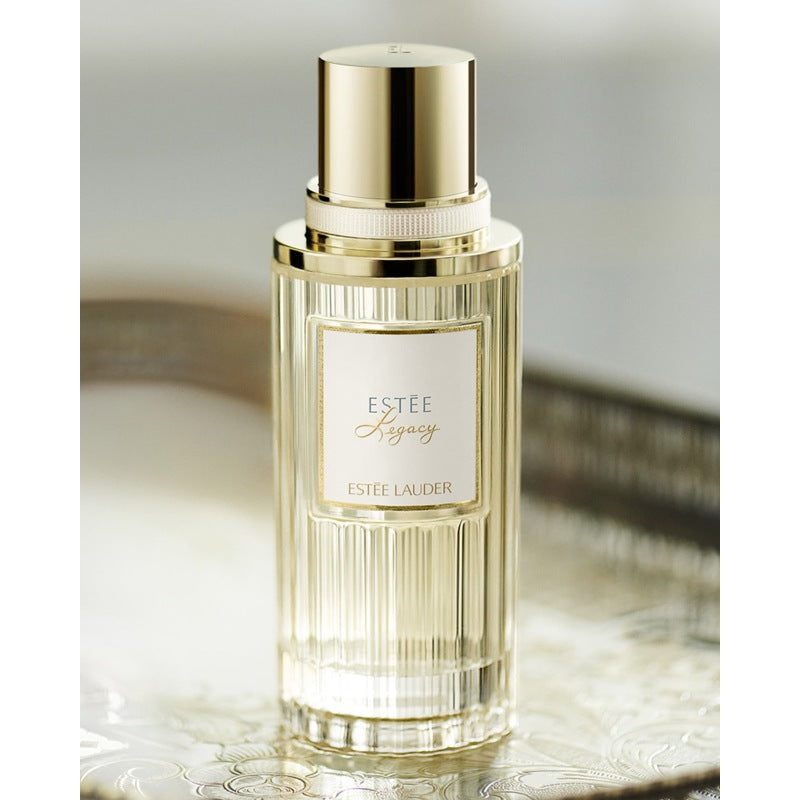 Perfume Estée Legacy 100ml Eau De Parfum - Mercado de Luxo - O Maior E-Commerce de Bens, Produtos e Serviços de Luxo do Brasil.