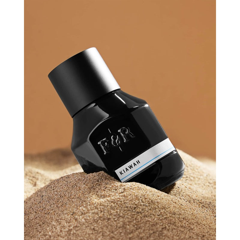 Perfume Kiawah 50ml Extrait "Pure" Parfum - Mercado de Luxo - O Maior E-Commerce de Bens, Produtos e Serviços de Luxo do Brasil.