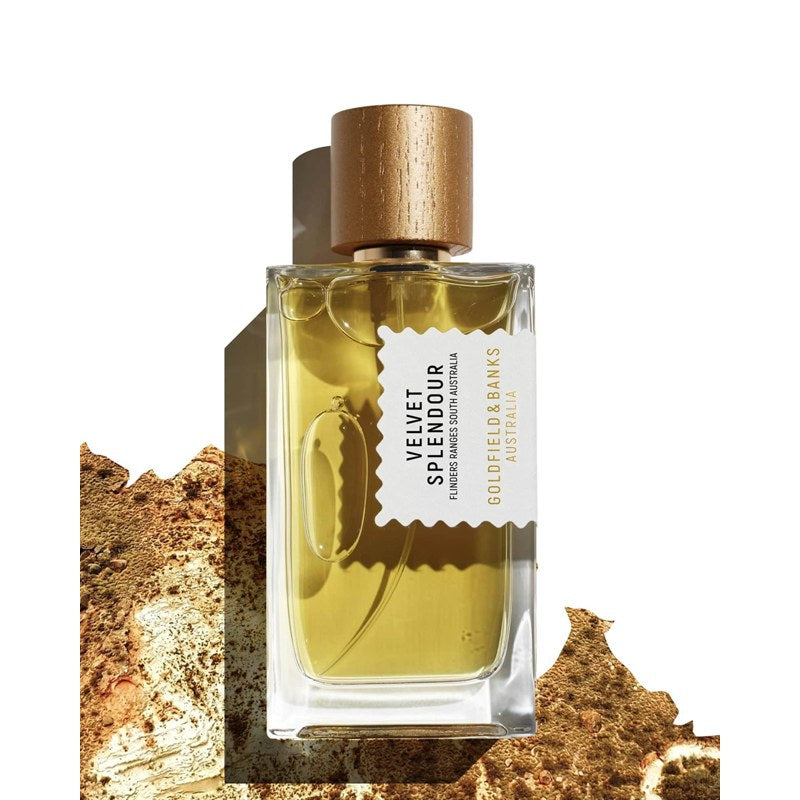 Perfume Velvet Splendour Perfume Concentrate 100ml Extrait "Pure" Parfum - Mercado de Luxo - O Maior E-Commerce de Bens, Produtos e Serviços de Luxo do Brasil.
