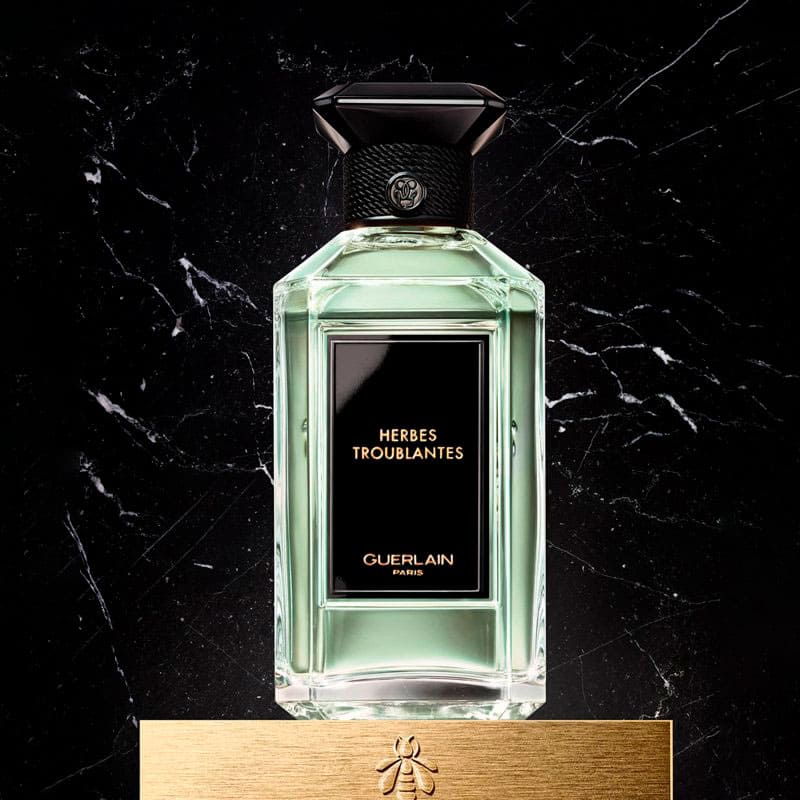 Perfume L'Art & La Matiere Herbes Troublantes 200ml Eau De Parfum - Mercado de Luxo - O Maior E-Commerce de Bens, Produtos e Serviços de Luxo do Brasil.