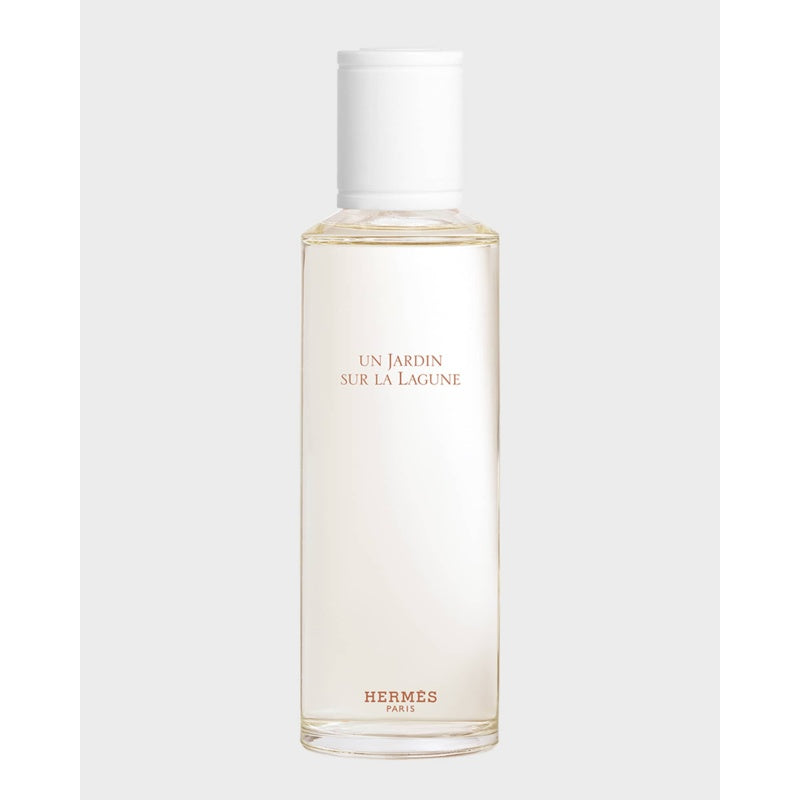 Perfume Un Jardin sur la Lagune Refill 200ml Eau de Toilette - Mercado de Luxo - O Maior E-Commerce de Bens, Produtos e Serviços de Luxo do Brasil.