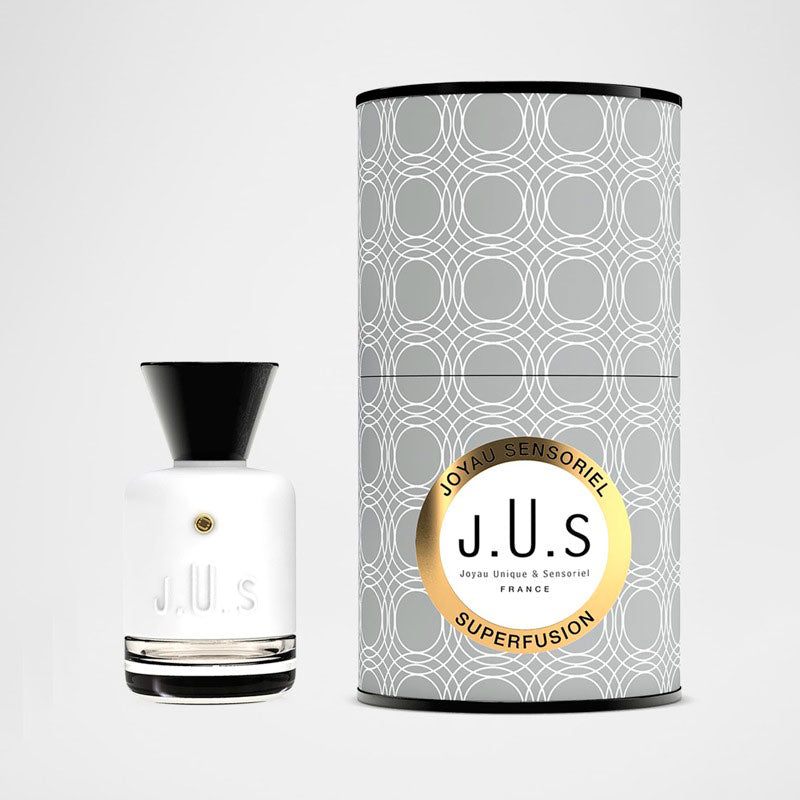 Perfume Superfusion 100ml Eau De Parfum - Mercado de Luxo - O Maior E-Commerce de Bens, Produtos e Serviços de Luxo do Brasil.