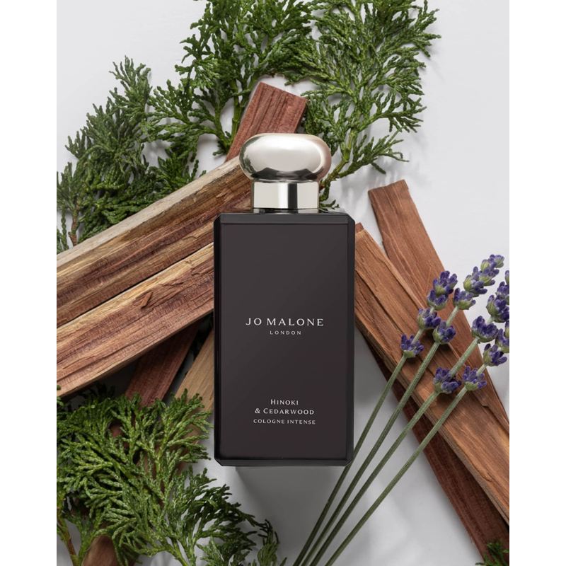 Perfume Hinoki & Cedarwood Cologne Intense100ml Eau de Cologne - Mercado de Luxo - O Maior E-Commerce de Bens, Produtos e Serviços de Luxo do Brasil.