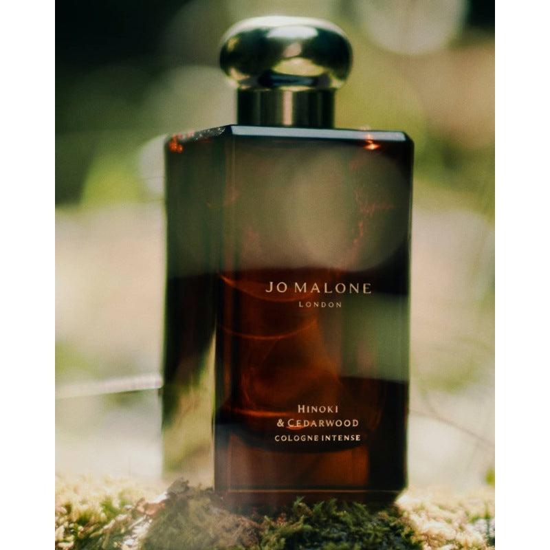 Perfume Hinoki & Cedarwood Cologne Intense100ml Eau de Cologne - Mercado de Luxo - O Maior E-Commerce de Bens, Produtos e Serviços de Luxo do Brasil.