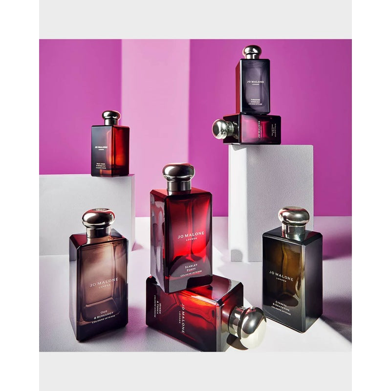 Perfume Scarlet Poppy Cologne Intense 100ml Eau de Cologne - Mercado de Luxo - O Maior E-Commerce de Bens, Produtos e Serviços de Luxo do Brasil.