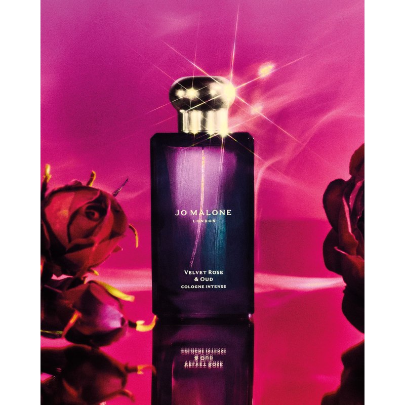 Perfume Velvet Rose and Oud Cologne Intense 100ml Eau de Cologne - Mercado de Luxo - O Maior E-Commerce de Bens, Produtos e Serviços de Luxo do Brasil.
