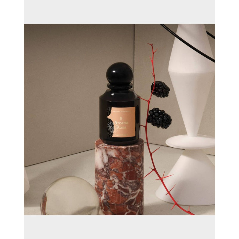 Perfume Arcana Rosa 75ml Eau De Parfum - Mercado de Luxo - O Maior E-Commerce de Bens, Produtos e Serviços de Luxo do Brasil.