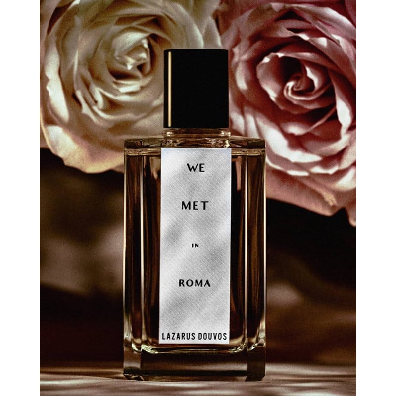Perfume We Met In Roma 100ml Eau De Parfum - Mercado de Luxo - O Maior E-Commerce de Bens, Produtos e Serviços de Luxo do Brasil.
