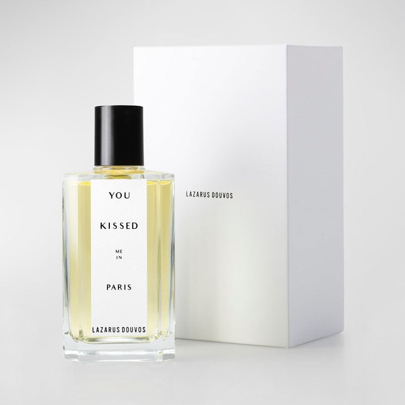 Perfume You Kissed Me In Paris 100ml Eau De Parfum - Mercado de Luxo - O Maior E-Commerce de Bens, Produtos e Serviços de Luxo do Brasil.