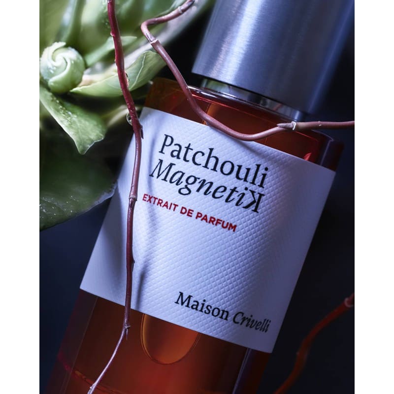 Perfume Patchouli Magnetik 50ml Extrait "Pure" Parfum - Mercado de Luxo - O Maior E-Commerce de Bens, Produtos e Serviços de Luxo do Brasil.