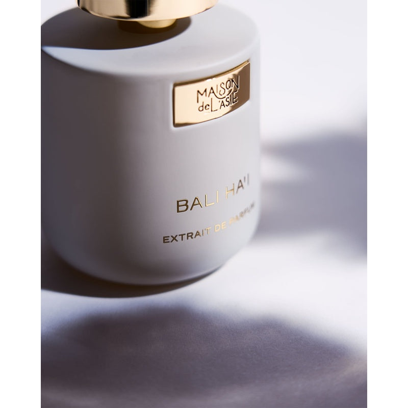 Perfume Bali Ha'i 100ml Extrait "Pure" Parfum - Mercado de Luxo - O Maior E-Commerce de Bens, Produtos e Serviços de Luxo do Brasil.