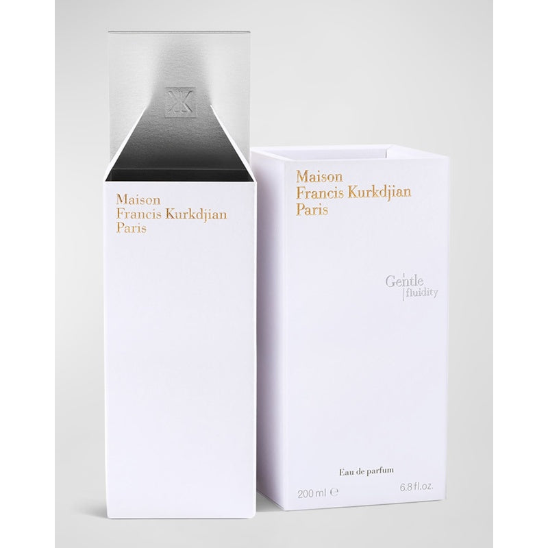 Perfume Gentle Fluidity Silver Collection 200ml Eau De Parfum - Mercado de Luxo - O Maior E-Commerce de Bens, Produtos e Serviços de Luxo do Brasil.