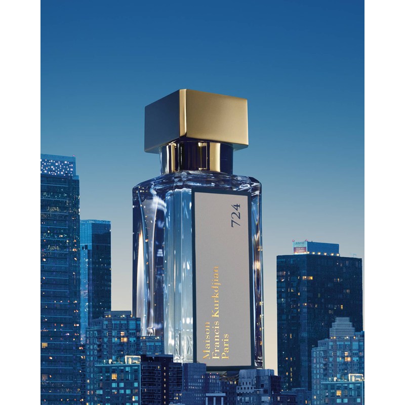 Perfume 724 200ml Eau De Parfum - Mercado de Luxo - O Maior E-Commerce de Bens, Produtos e Serviços de Luxo do Brasil.
