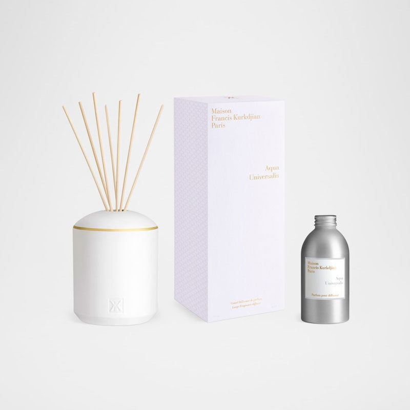 Perfume Aqua Universalis Fragrance Diffuser Set 300ml Eau De Parfum - Mercado de Luxo - O Maior E-Commerce de Bens, Produtos e Serviços de Luxo do Brasil.