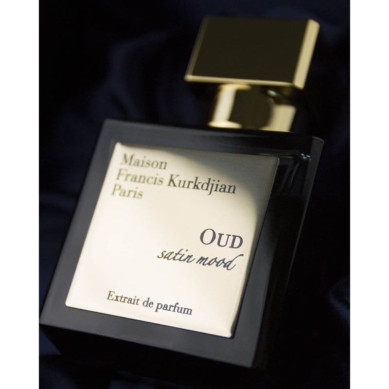 Perfume Oud Satin Mood 70ml Extrait "Pure" Parfum - Mercado de Luxo - O Maior E-Commerce de Bens, Produtos e Serviços de Luxo do Brasil.