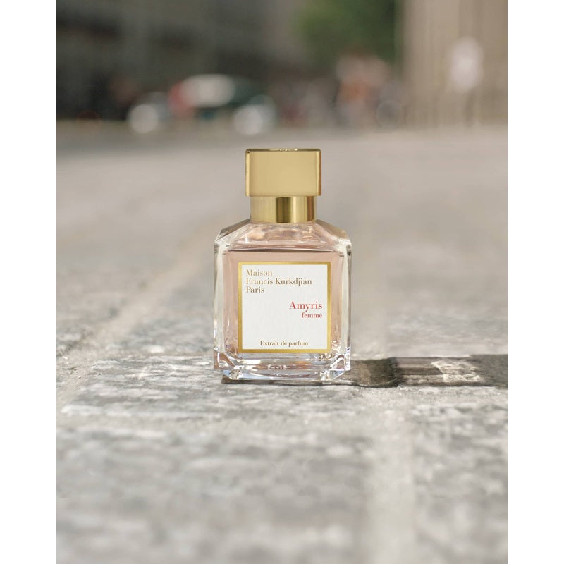 Perfume Amyris Femme 70ml Extrait "Pure" Parfum - Mercado de Luxo - O Maior E-Commerce de Bens, Produtos e Serviços de Luxo do Brasil.