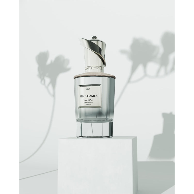 Perfume Lionora 100ml Extrait "Pure" Parfum - Mercado de Luxo - O Maior E-Commerce de Bens, Produtos e Serviços de Luxo do Brasil.